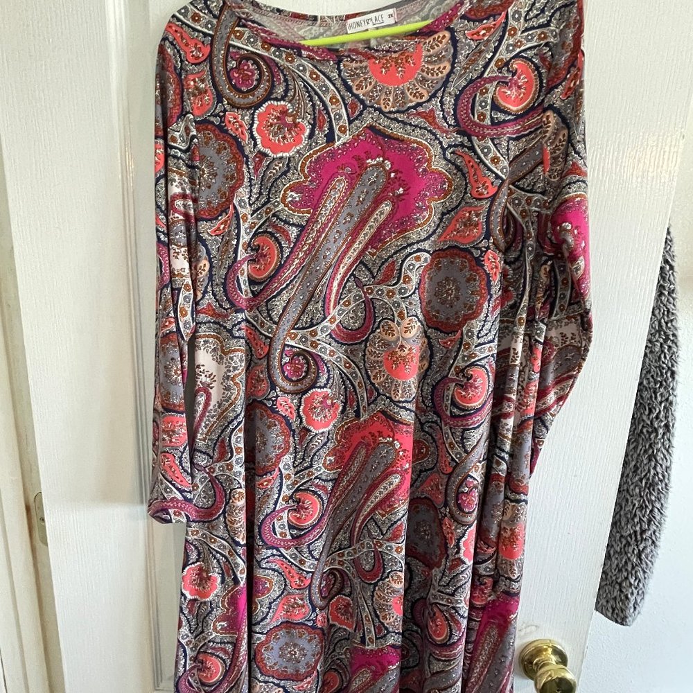 Honey & Lace dress knee length